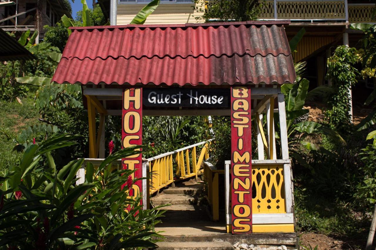 Bastimentos Hill Guest House Bocas Town Luaran gambar