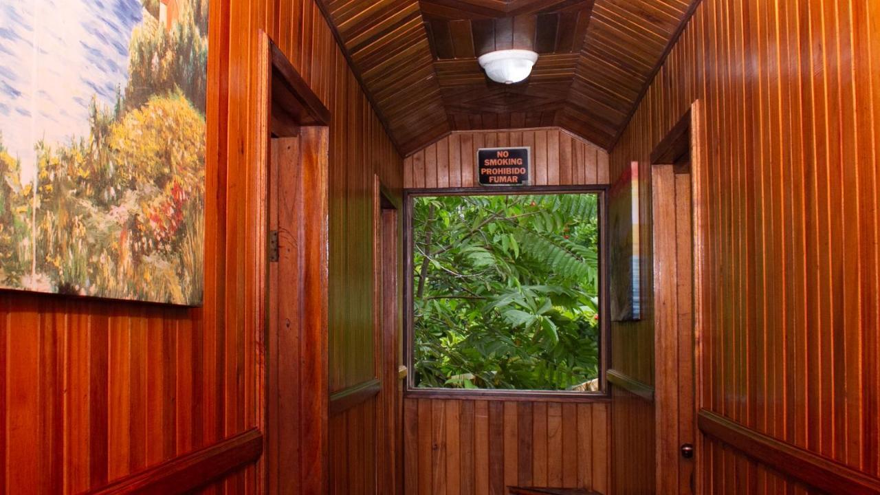 Bastimentos Hill Guest House Bocas Town Luaran gambar