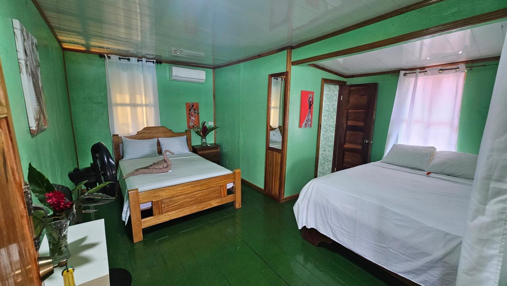 Bastimentos Hill Guest House Bocas Town Luaran gambar