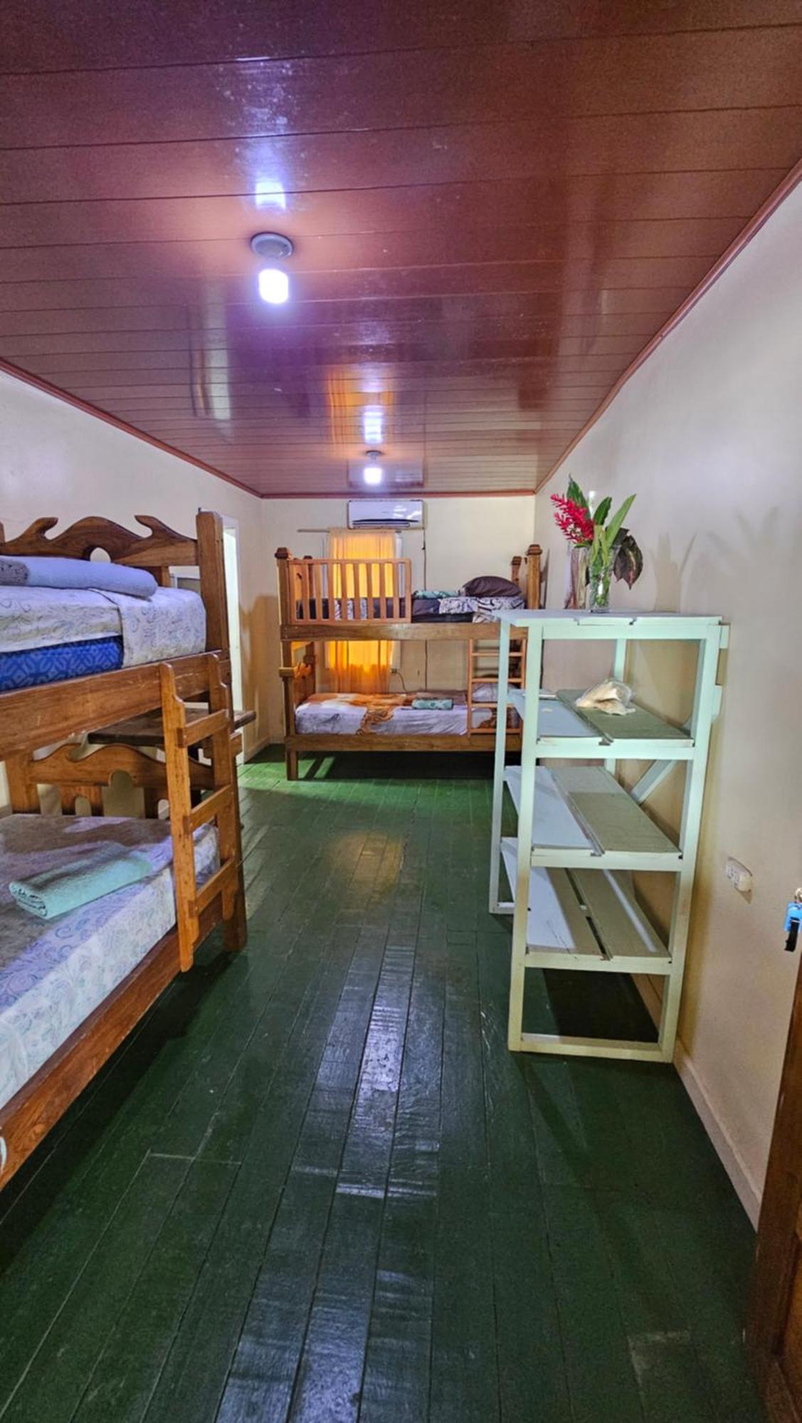 Bastimentos Hill Guest House Bocas Town Luaran gambar