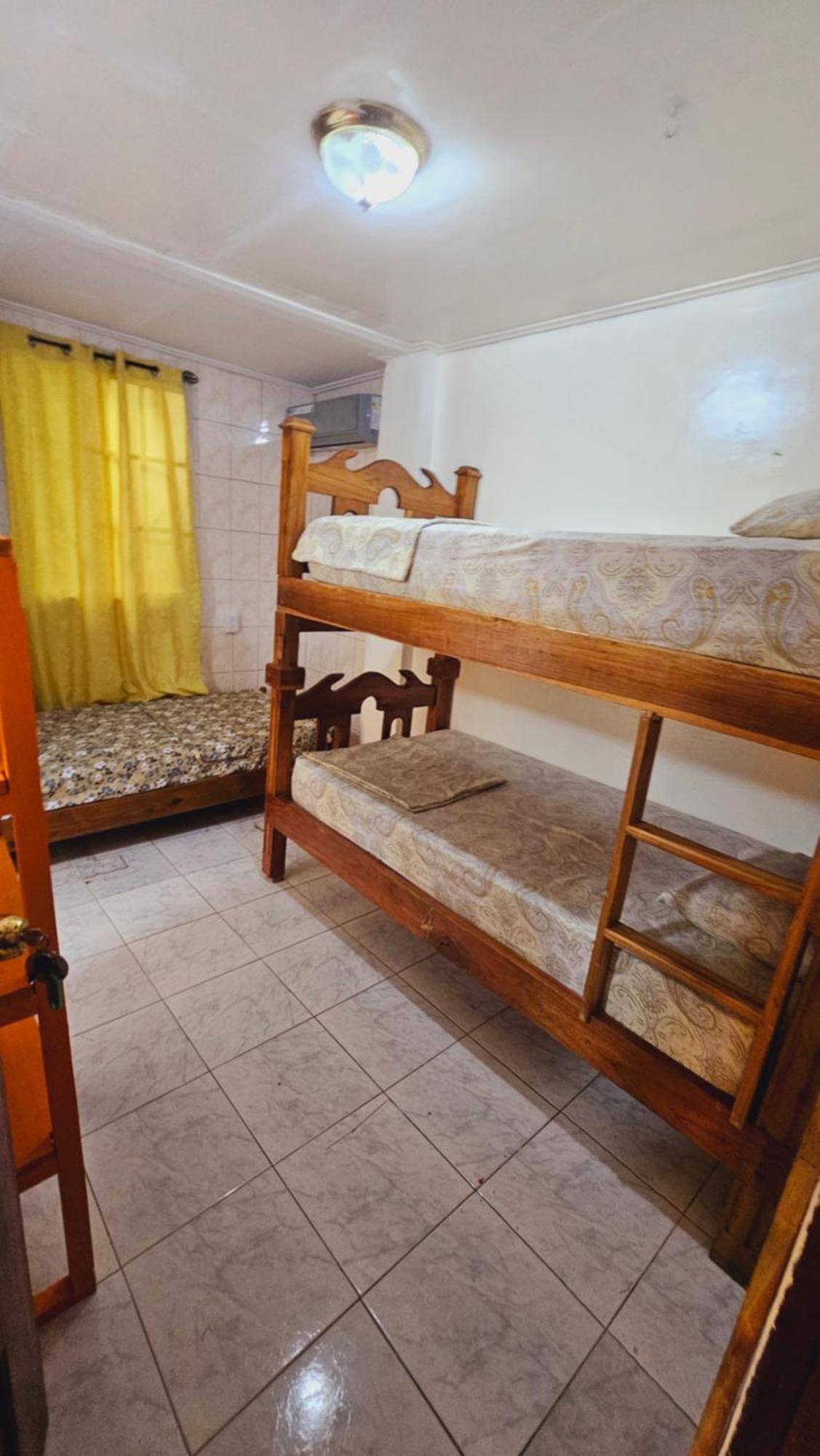 Bastimentos Hill Guest House Bocas Town Luaran gambar
