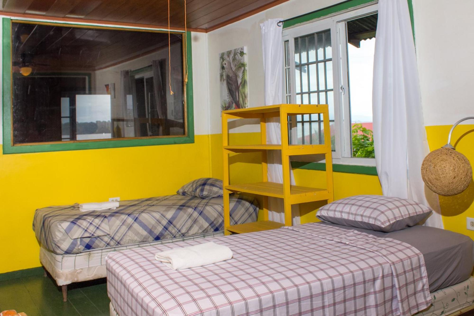 Bastimentos Hill Guest House Bocas Town Bilik gambar