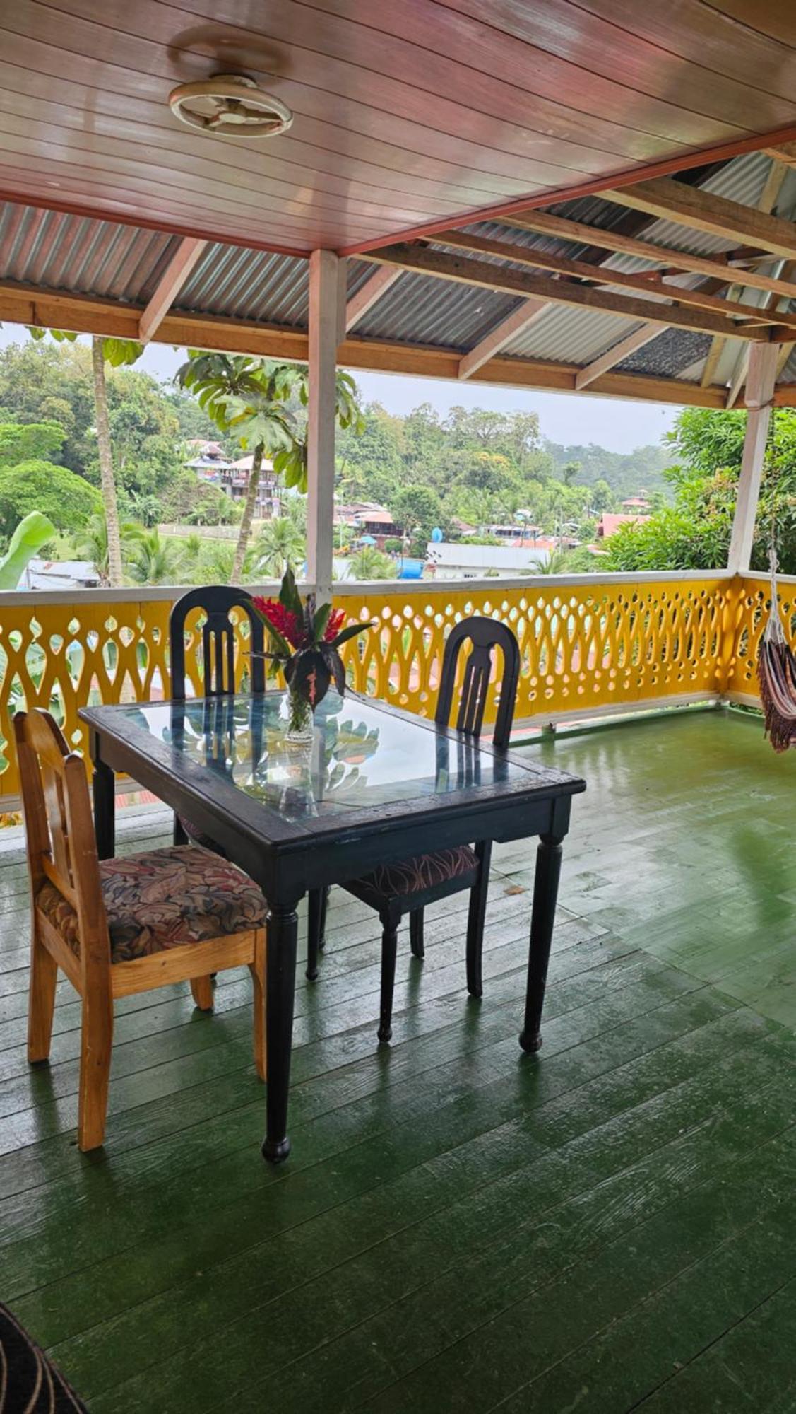 Bastimentos Hill Guest House Bocas Town Luaran gambar