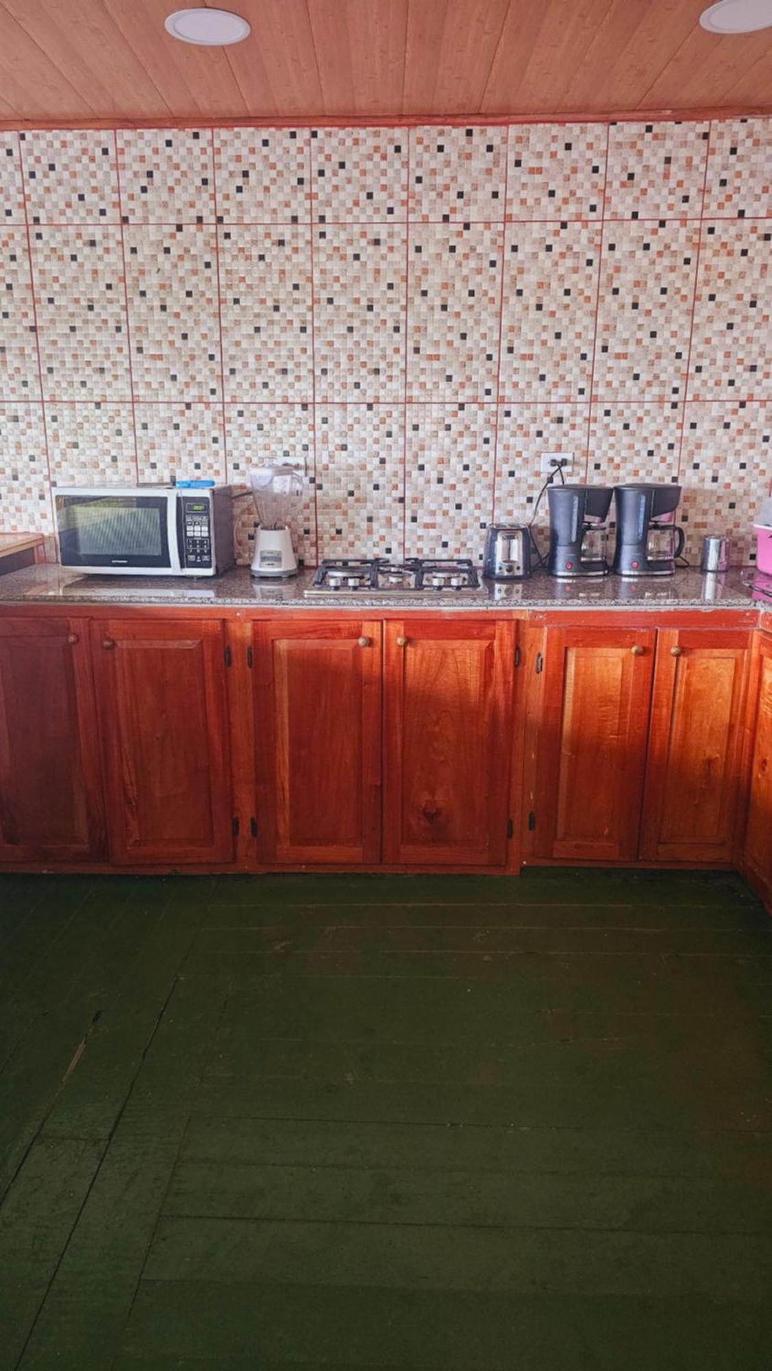 Bastimentos Hill Guest House Bocas Town Luaran gambar