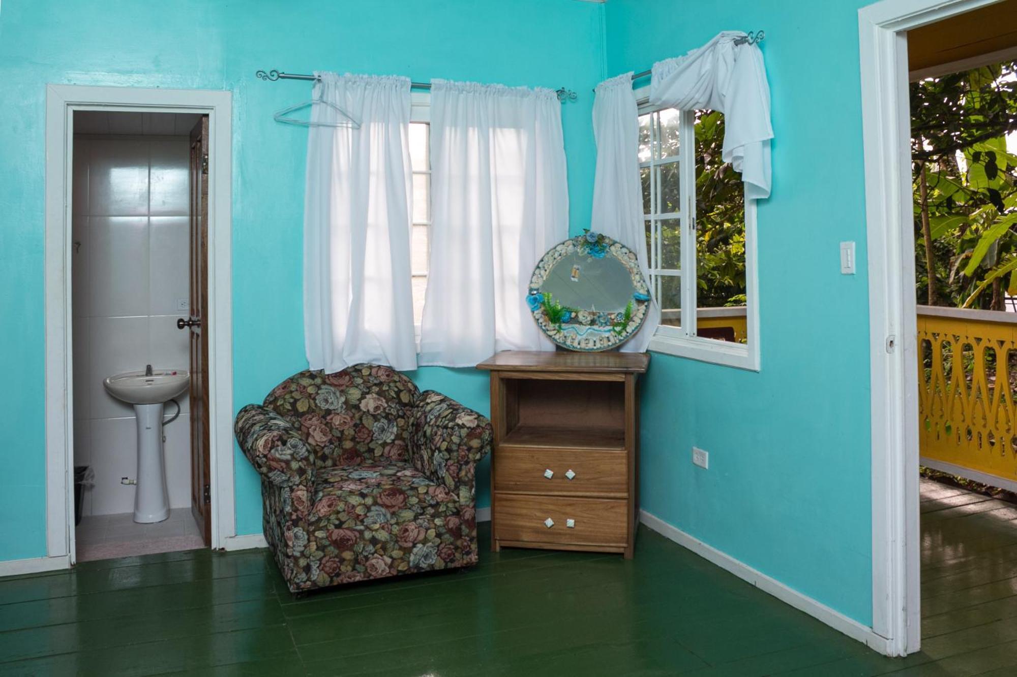 Bastimentos Hill Guest House Bocas Town Bilik gambar